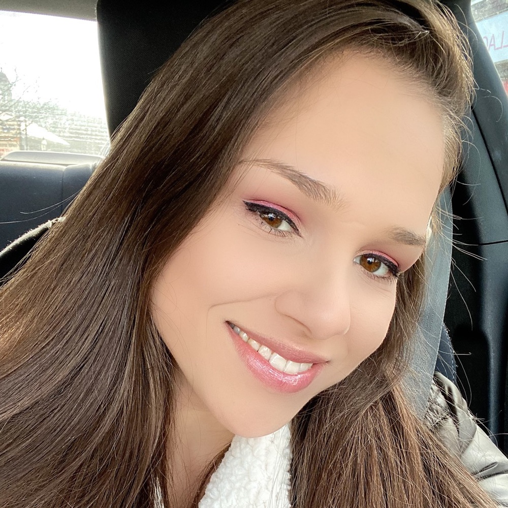 Meet your Posher, Mayara